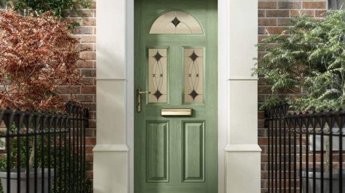 Signs that show it's time to replace your external door